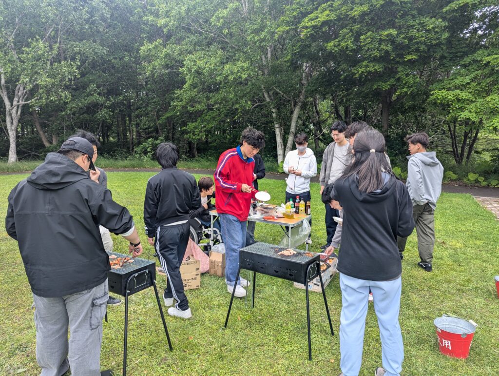 2025年度ゼミBBQを開催しましたの写真 1