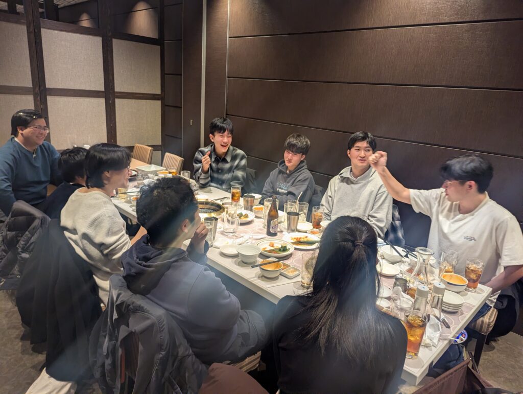 卒論中間発表会&ゼミ忘年会を実施しましたの写真 3